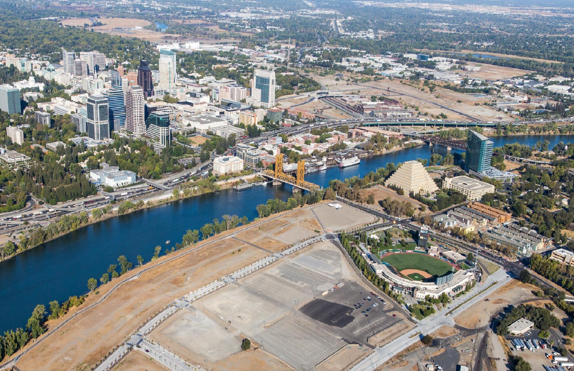GardenParkRiverMarkPanoramic